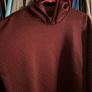 Victoria sport hoodie, maroon quilted